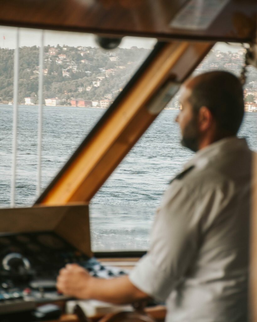 23-11-2–top-marine-professions-in-demand-explore-the-opportunities-avant
